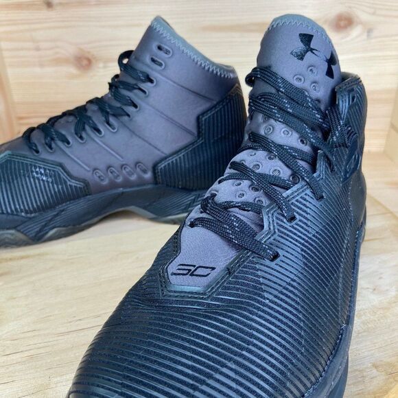 Under Armour Curry 2.5 Basketball Shoes - Picture 8 of 9